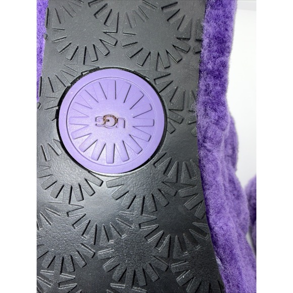 UGG Fluff Yeah  Women's Size 9  Slippers Purple Sandals Fluffy Soft - Picture 9 of 10